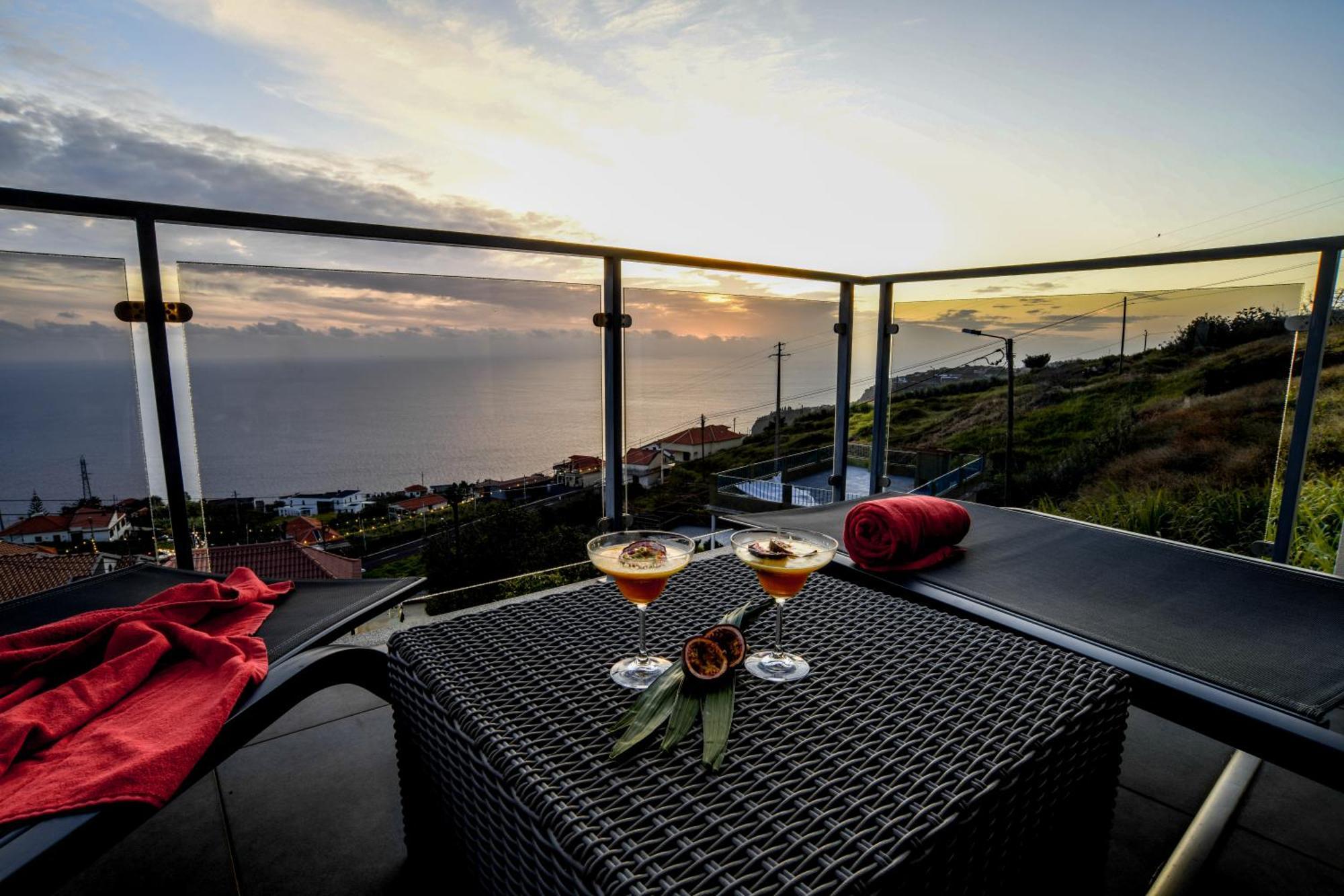 Villa Bairos House - Coastal Escape à Ribeira Brava Extérieur photo